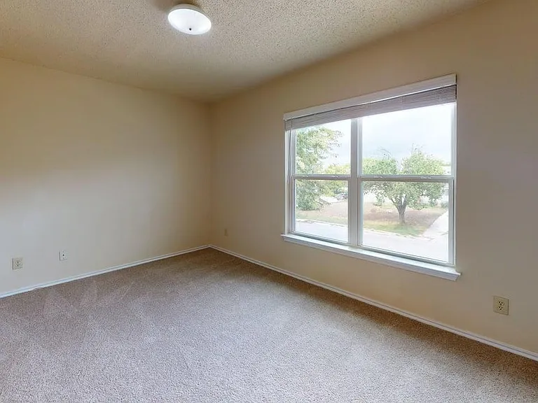 2166 Mossy Creek Dr — Photo 13