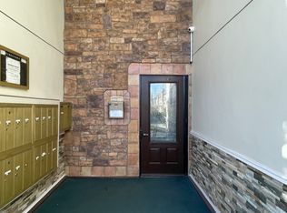 Beautiful Large Bright Apartments, North Hollywood, CA 91601