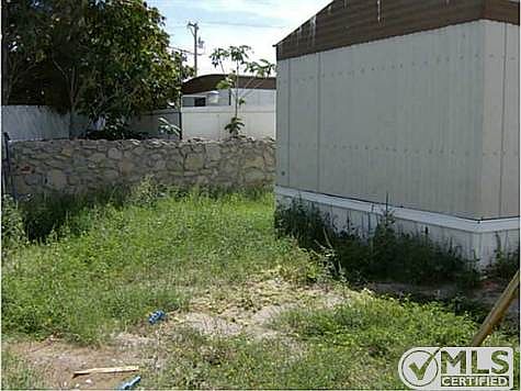 3rd image of 12408 Armadillo Ln
