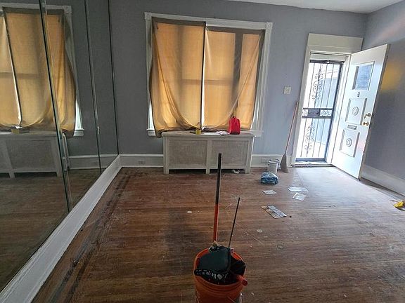 4th image of 5847 Ellsworth St