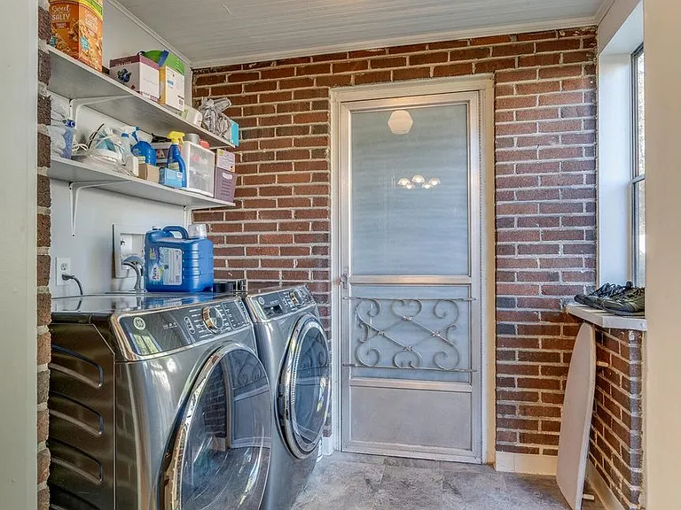 712 Haynes St — Photo 32