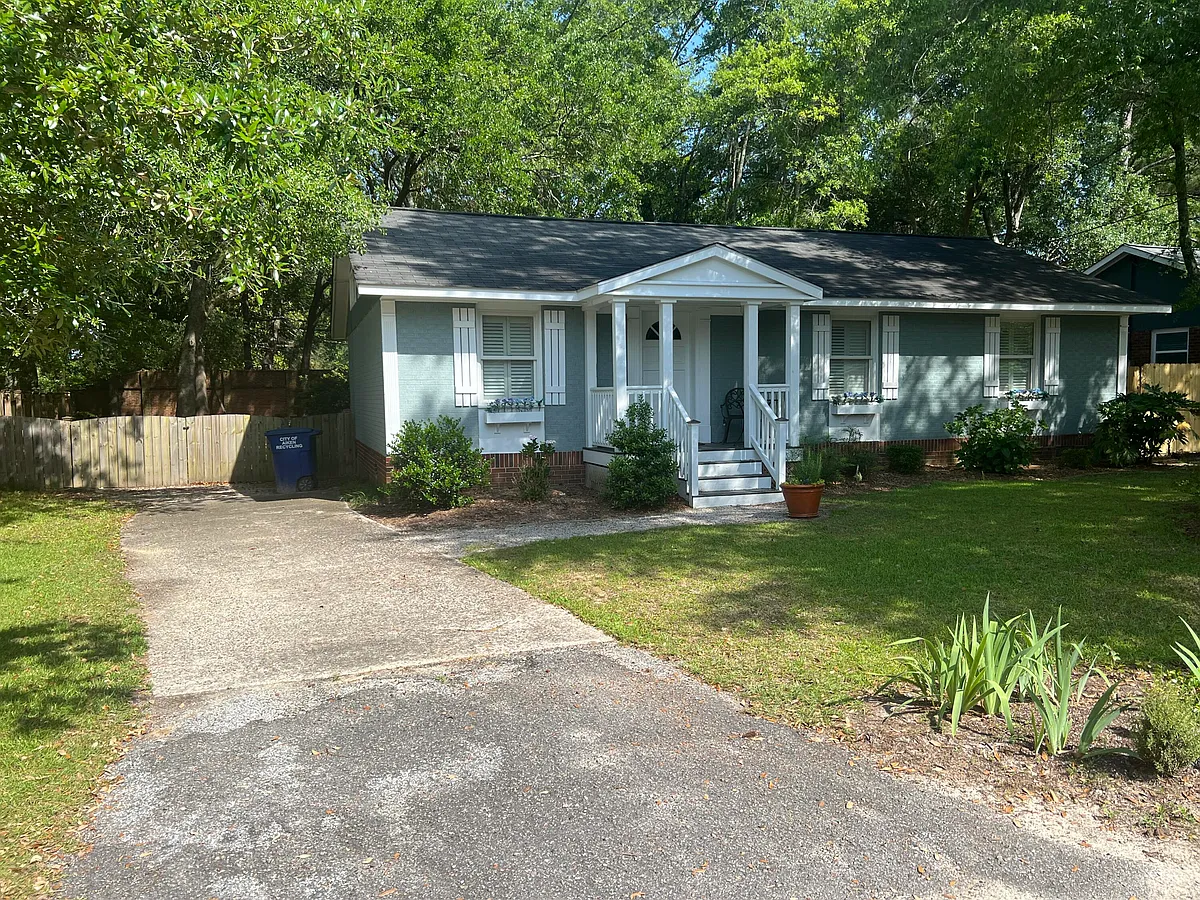 Photo 2 of 18 - 206 Sumter St SE - Aiken, SC Building Photo - 206 Sumter St SE