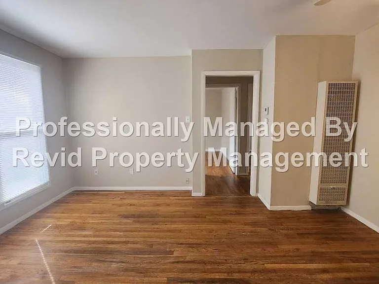1280 Harbert Ave. — Photo 11