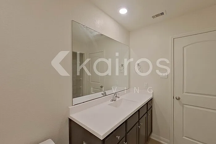 8414 Liberty Sky Rd — Photo 15