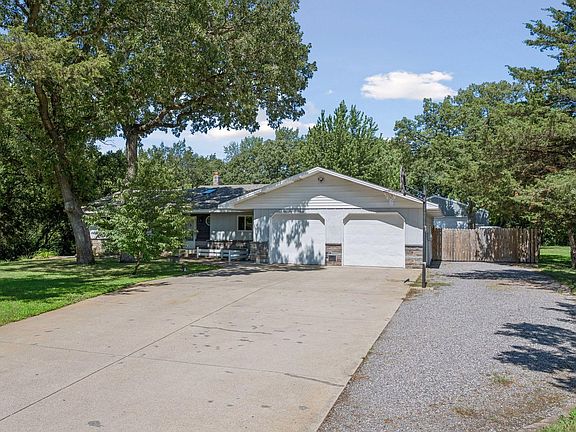 4th image of 21946 Oak Heights Cir