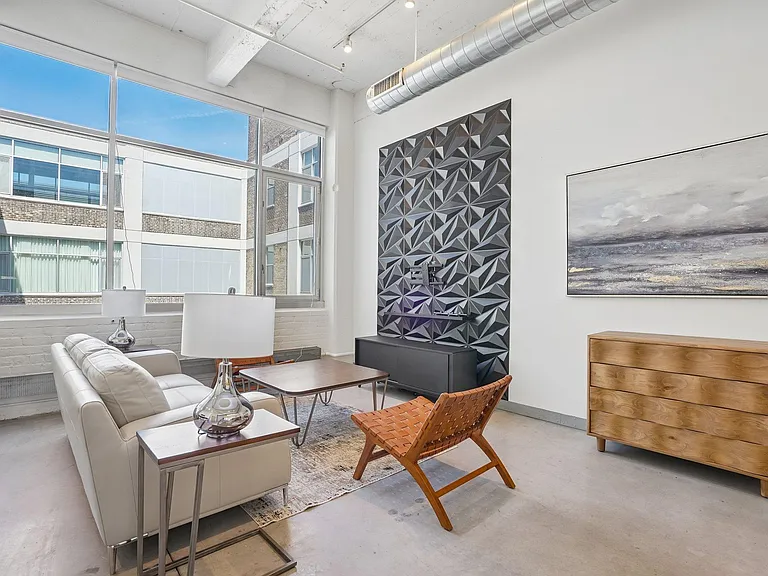 700 Washington Ave N #523 — Photo 2