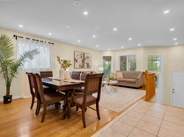 74 Fletchers Creek Blvd, Brampton, ON L6X 4T1