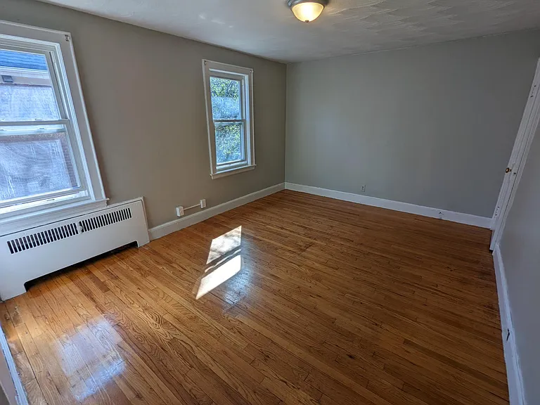 2-15 Portina Rd #2 — Photo 3