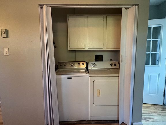 5th image of 3736 Niagara Dr