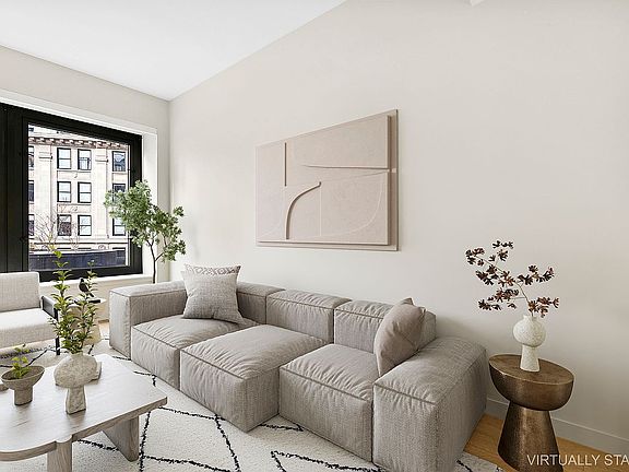 3rd image of 75 Wall St APT 21G