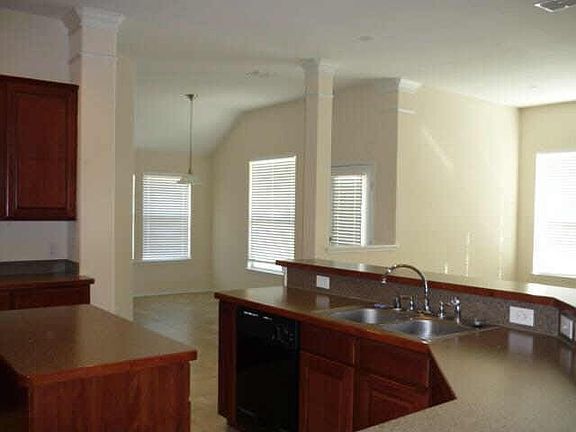 2nd image of 1033 Founders Ln