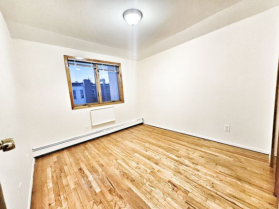 4th image of 25-38 41st St #3R