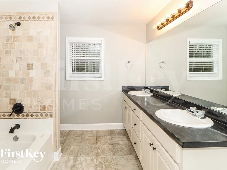 214 Falling Leaf Ln — Photo 9