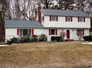 2 Barcelona Dr, Clifton Park, NY 12065