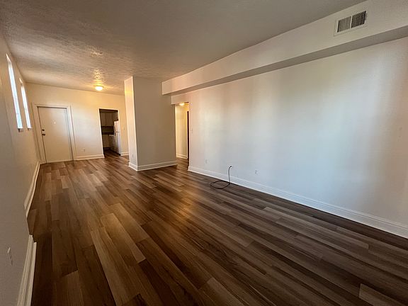 4th image of 732 S Millvale Ave APT B3