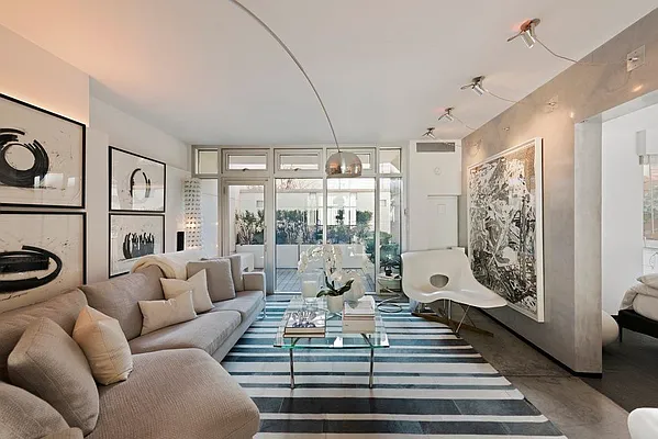 Rented by Nooklyn NYC LLC | media 65