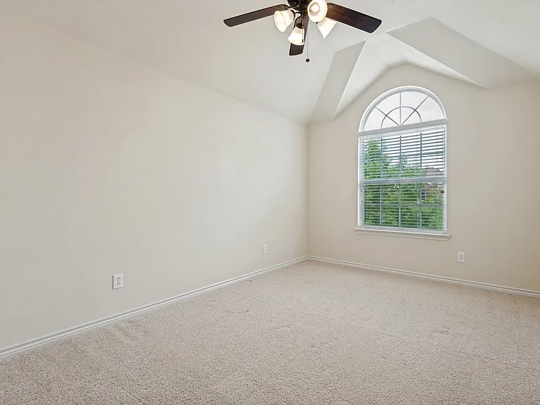 14223 Sorano Dr — Photo 8