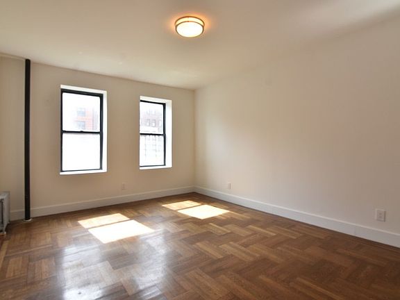 5th image of 221 Linden Blvd APT A3
