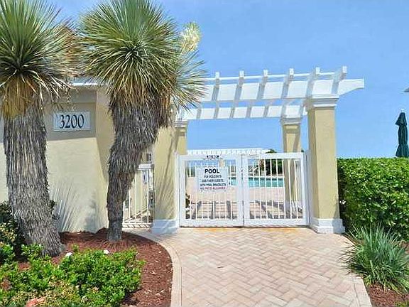 3rd image of 3159 Silver Sands Cir APT 201