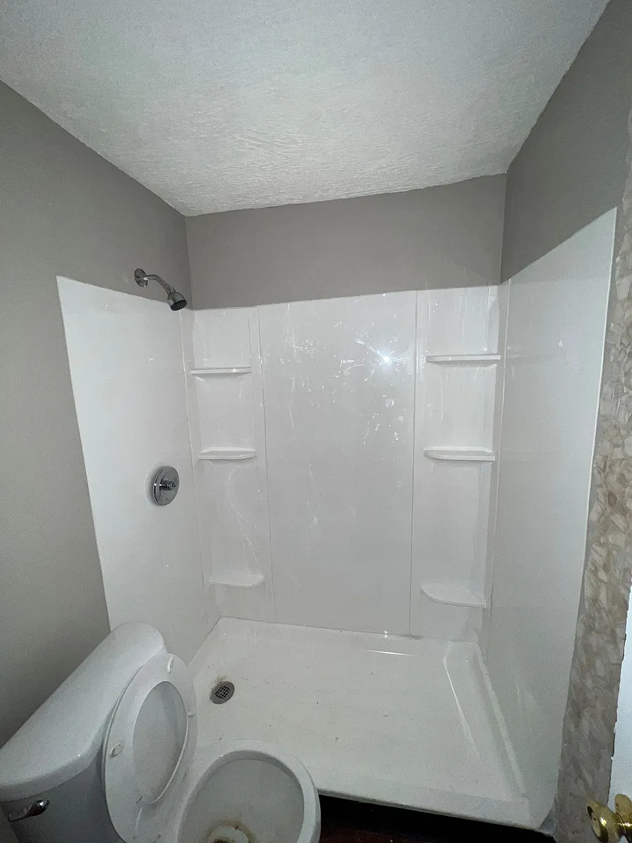 Building Photo - 2046 N Main Ave #1R