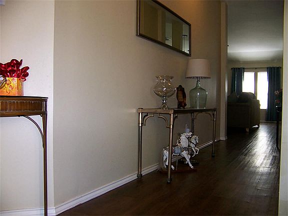 4th image of 7302 Autumn Aspen Ln