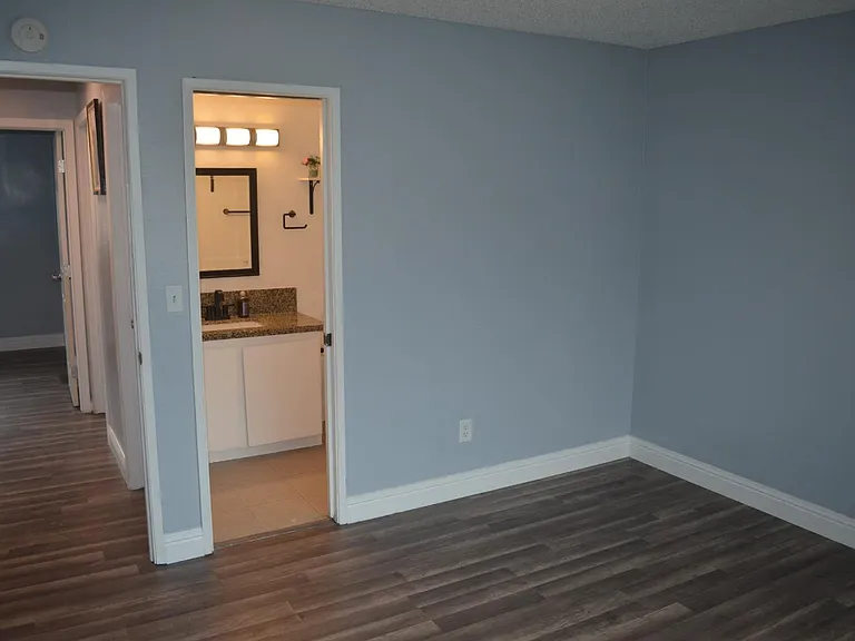 5953 Bamford Dr — Photo 22