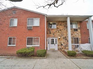 21 Gadsen Pl APT 1C, Staten Island, NY 10314