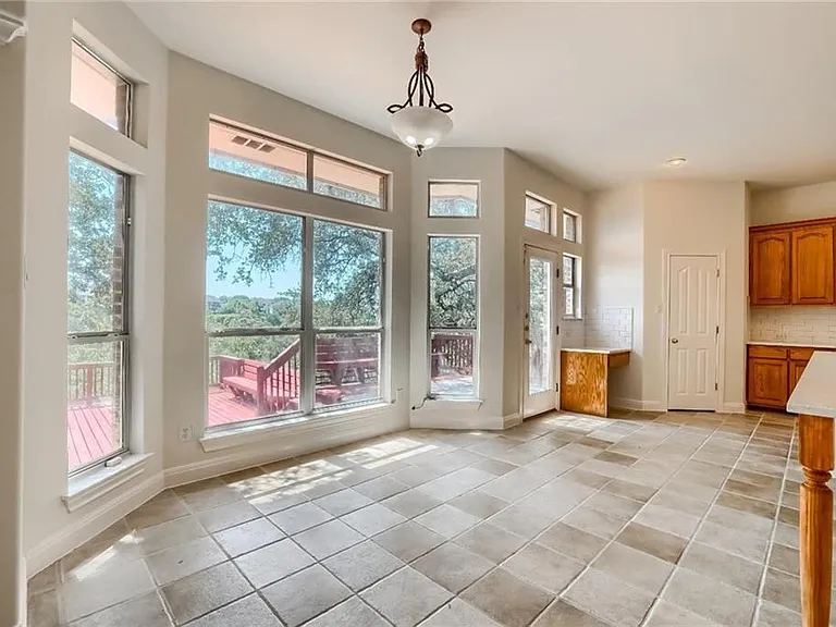 9909 Pickfair Dr — Photo 11