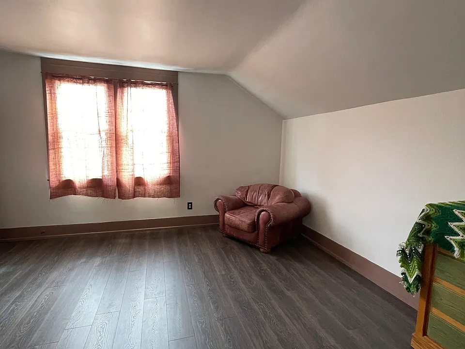 28 Mount View Ave