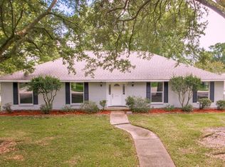 12320 Sherbrook Dr, Baton Rouge, LA 70815