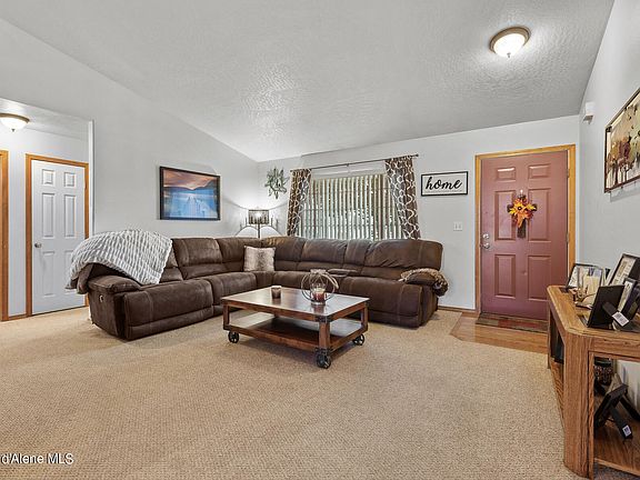 3rd image of 339 N Lynnwood Ct