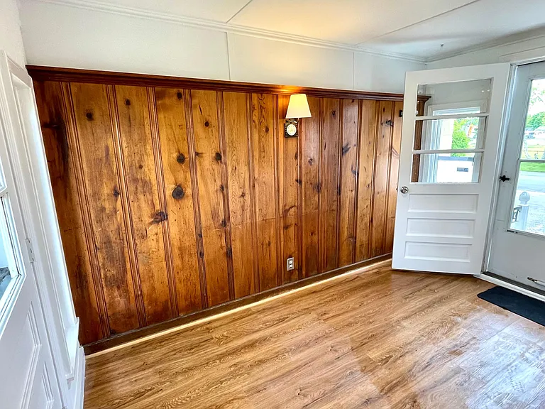 176 Harmony Ct — Photo 3
