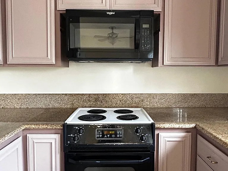 STOVE MICROWAVE Newly Painted Cabinet's