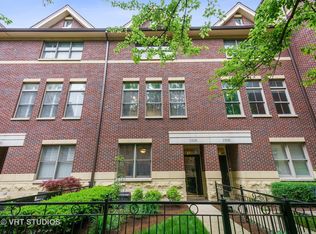 1928 S Prairie Ave, Chicago, IL 60616