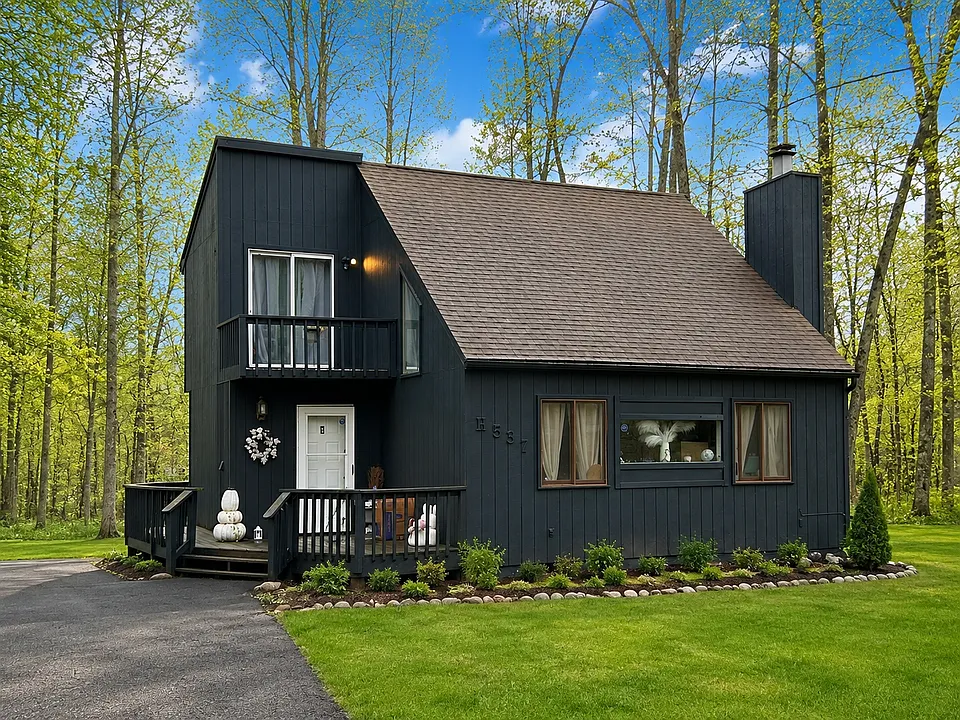 994 Country Place Dr