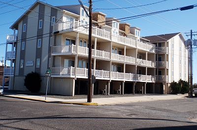 1st image of 9 44th St APT 208