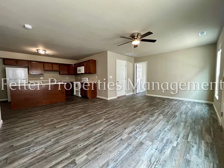 5248 Canyon Cir #C — Photo 16