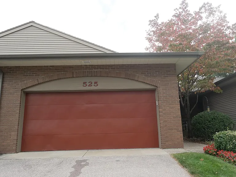 525 Spring Lane Dr — Photo 30