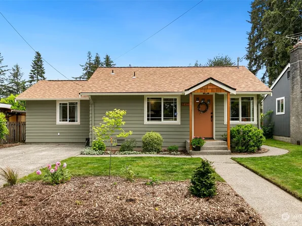 14340 Courtland Place N, Seattle, WA 98133