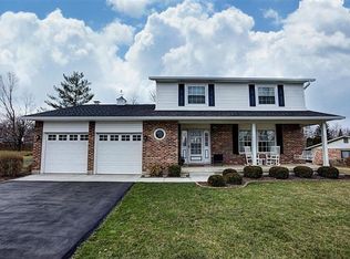 1865 Wilene Dr, Dayton, OH 45432