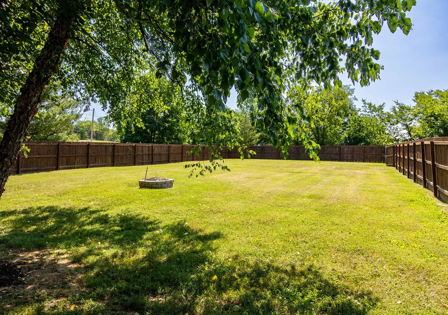 For Lease- 4 Bedroom Home In Lebanon! — Photo 4