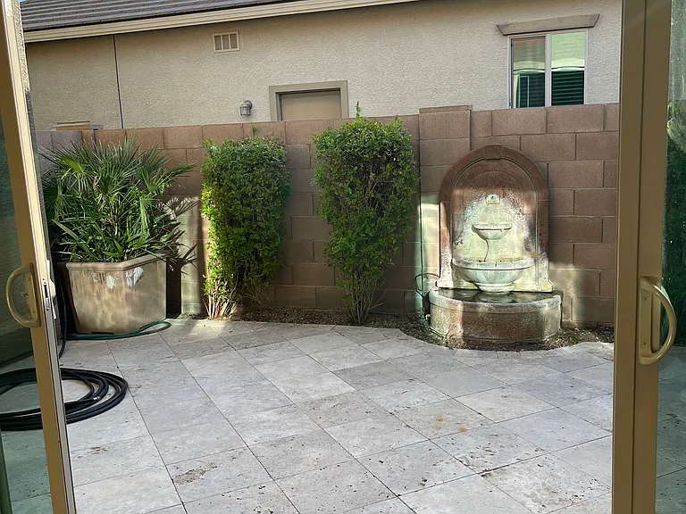 2543 E Penedes Dr — Photo 31