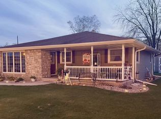 2112 S Oneida St, Green Bay, WI 54304