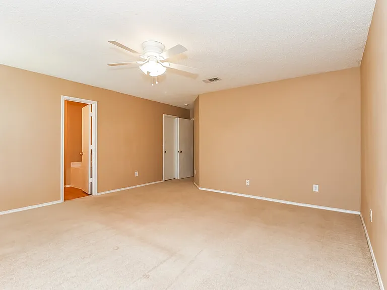 548 Magdalen Ave — Photo 9