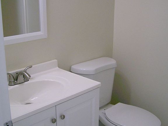4th image of 262 Portview Ave APT A