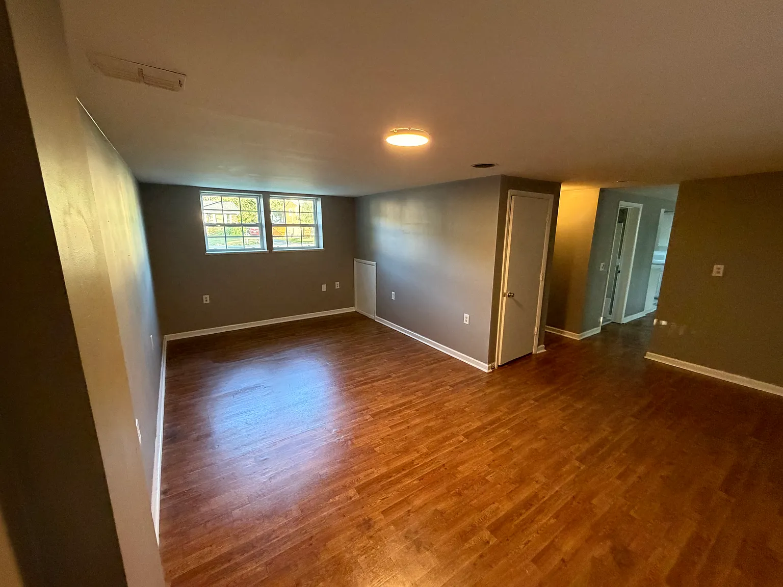 3 bed, 1850 sqft, $2,300 — Photo 4