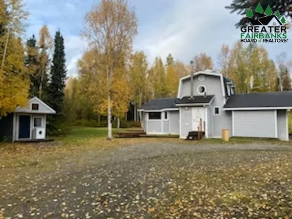 5802 Tenderfoot Ct, Salcha, AK 99714
