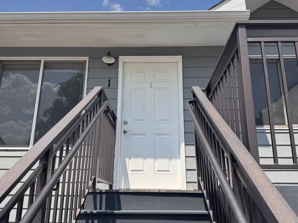 4002 Lakeview Dr APT 1, Rapid City, SD 57702