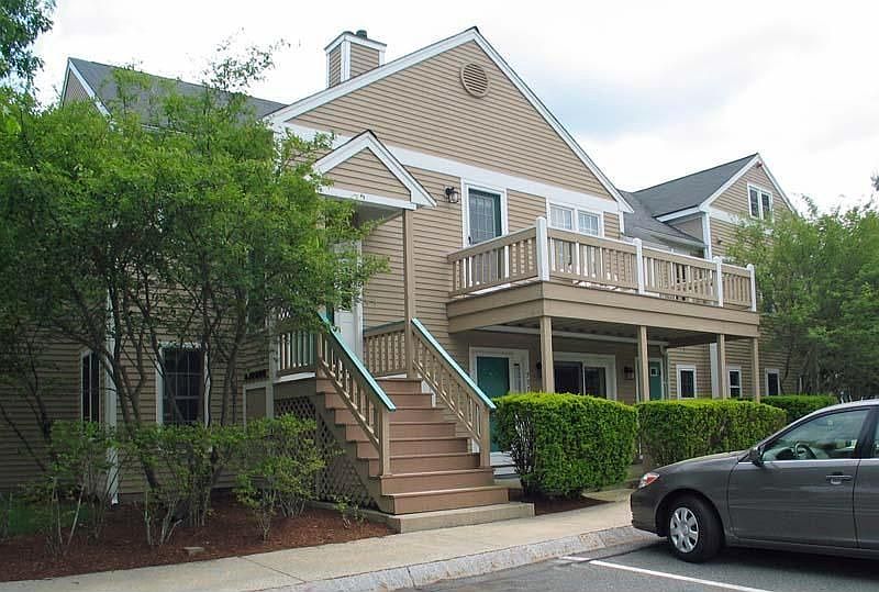 1st image of 227 Allerton Commons Ln