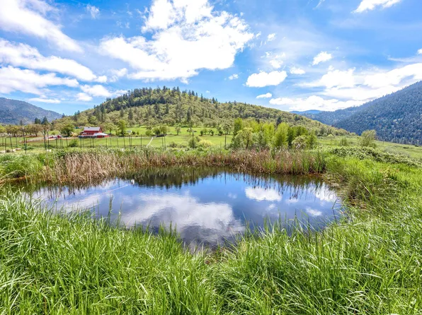 2635 Moon Mountain Rd, Grants Pass, OR 97526